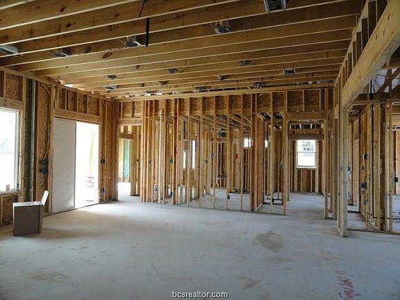 3rd image of 4826 Coopers Hawk Dr