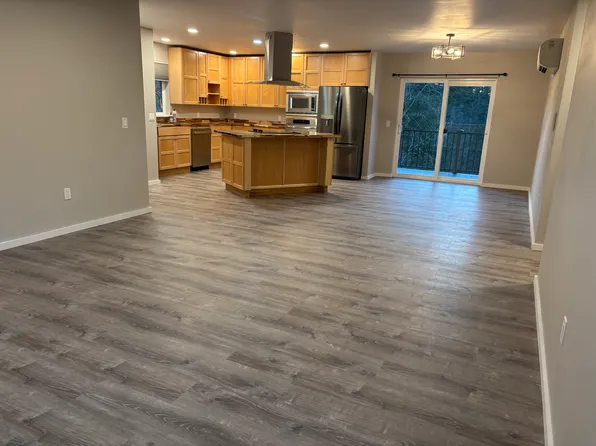 396 Evergreen Park Rd #1, Camano Island, WA 98282