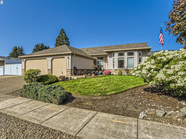 11973 Leann Marie Ln, Oregon City, OR 97045