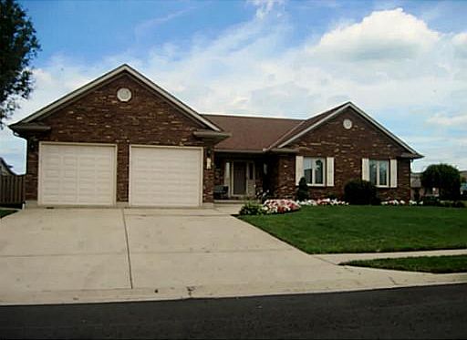 1st image of 204 Diamond Dr