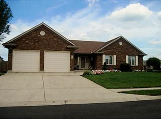 204 Diamond Dr, Anna, OH 45302