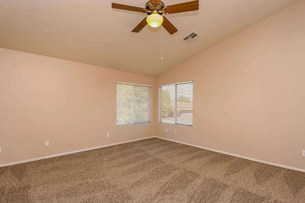 4 bed, 2.0 bath, 2285 sqft, $2,235 — Photo 4