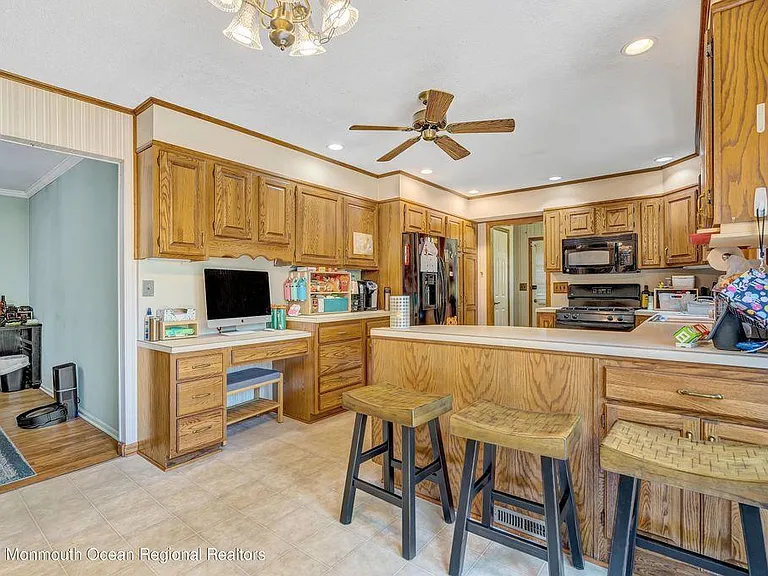 98 Oak Ridge Pkwy — Photo 7