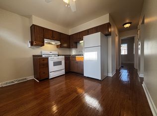 261A Monroe St, Oswego, IL 60543