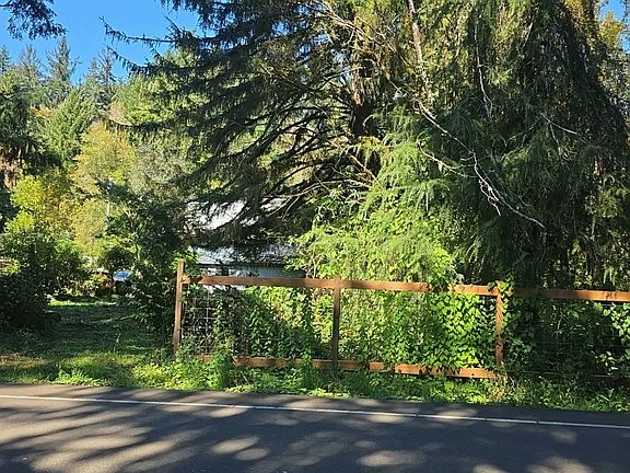 2nd image of 2691 N North Bank Rd