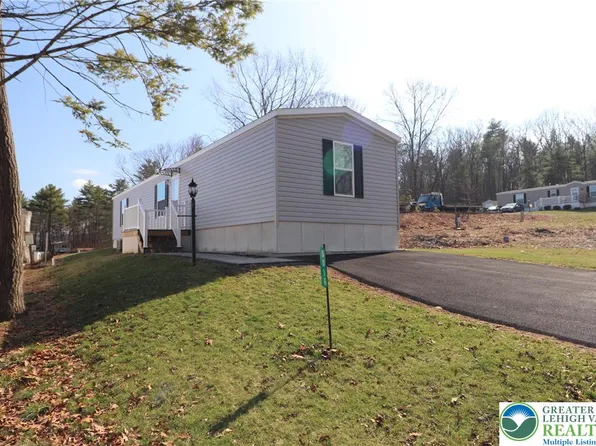 5016 Old Timber Rd, Stroudsburg, PA 18360