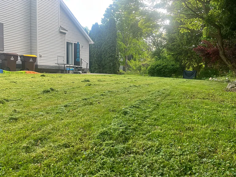 409 E Cherry St — Photo 30