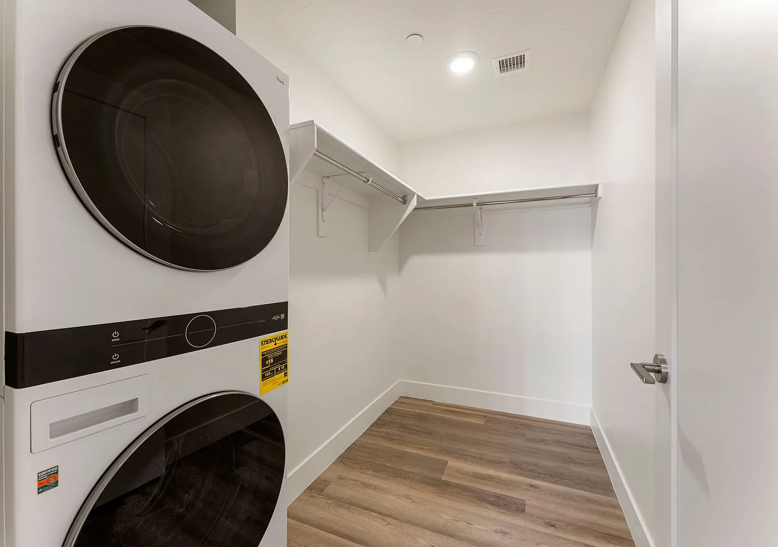 Brand New Modern Apartments at Ascesa — Photo 4