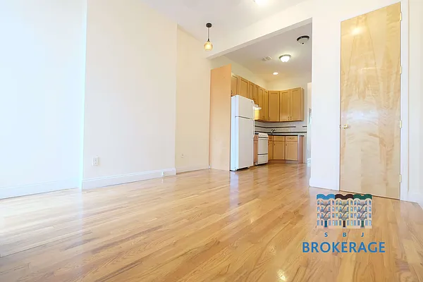 Rented by SBJ Brokerage, LLC | media 6