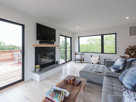 4th image of 11 Seaside Ave