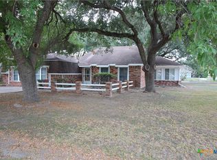 216 E University Ave, Palacios, TX 77465