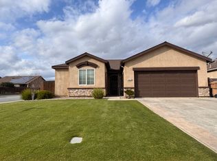 9014 Autumn Sunset Dr, Bakersfield, CA