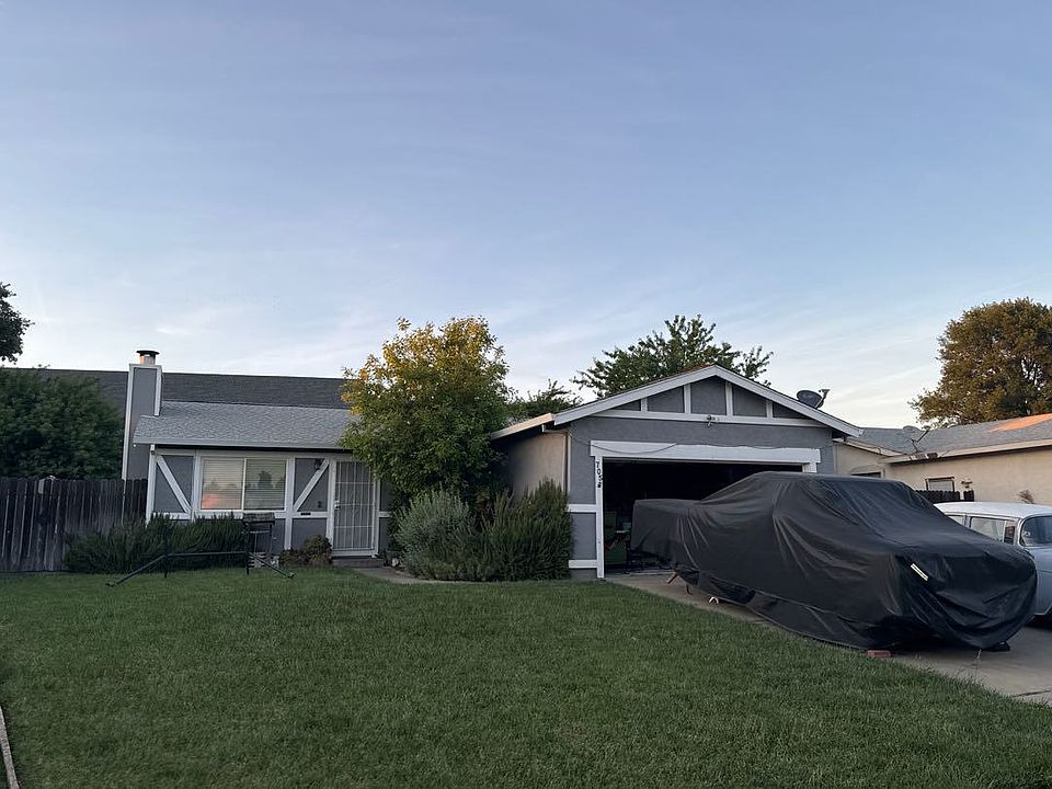 1st image of 705 W Creekside Cir