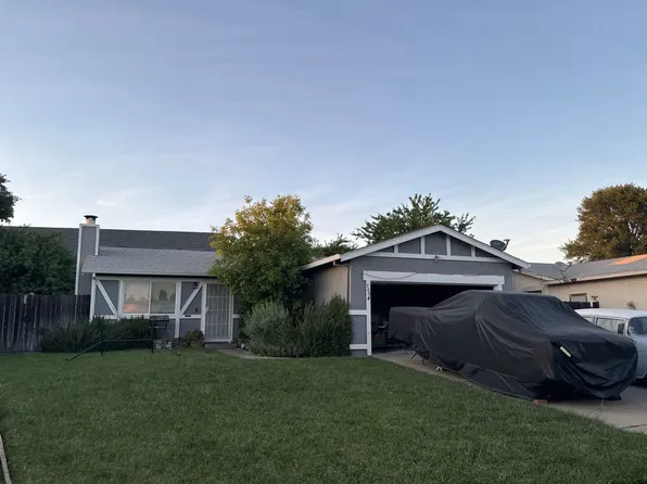 705 W Creekside Cir, Dixon, CA 95620