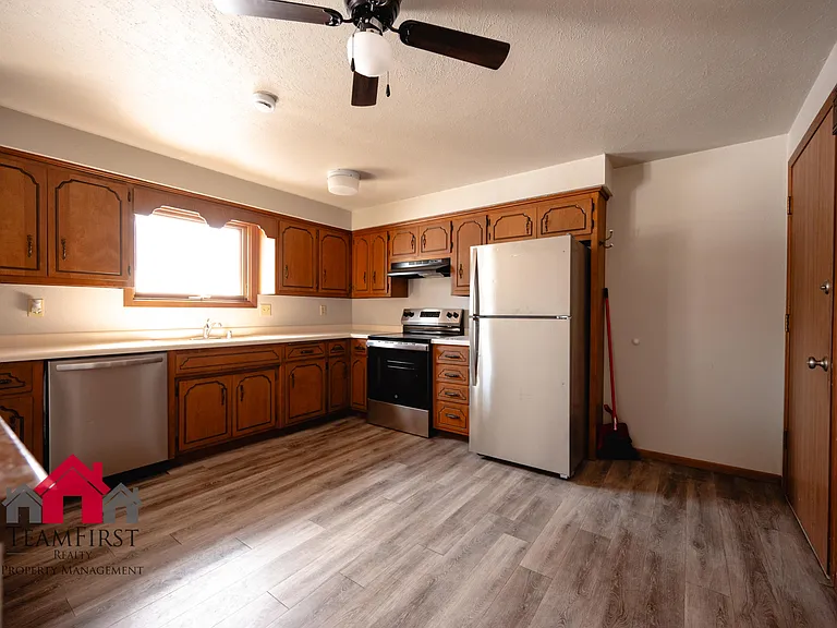 488 S Good Hope Rd #3 — Photo 2