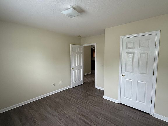 3rd image of 614 E Parker St #Q