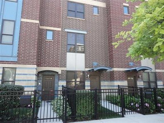 2nd image of 1144 N Hudson Ave