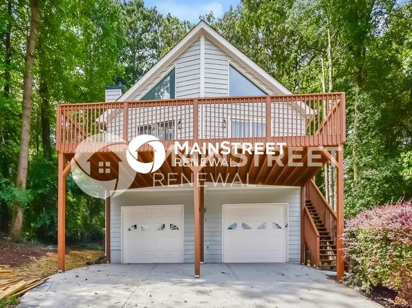 657 Lake Dr, Snellville, GA 30039