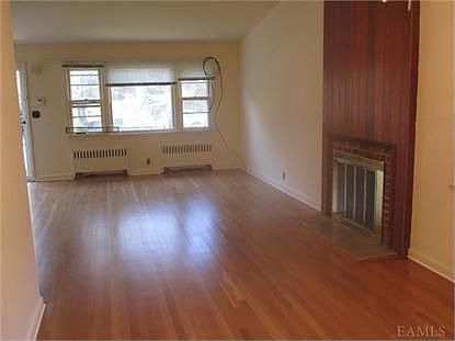 4th image of 761 Forest Ave