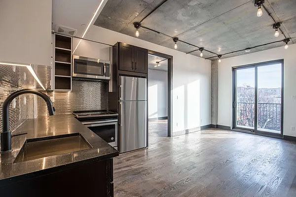 Rented by Nooklyn NYC LLC | media 105