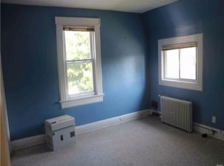2635 Terrell Ave, Oceanside, NY 11572
