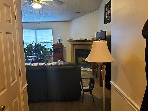 3rd image of 2804 SE 3rd St