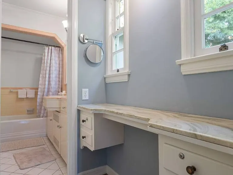 12642 Otsego St — Photo 30