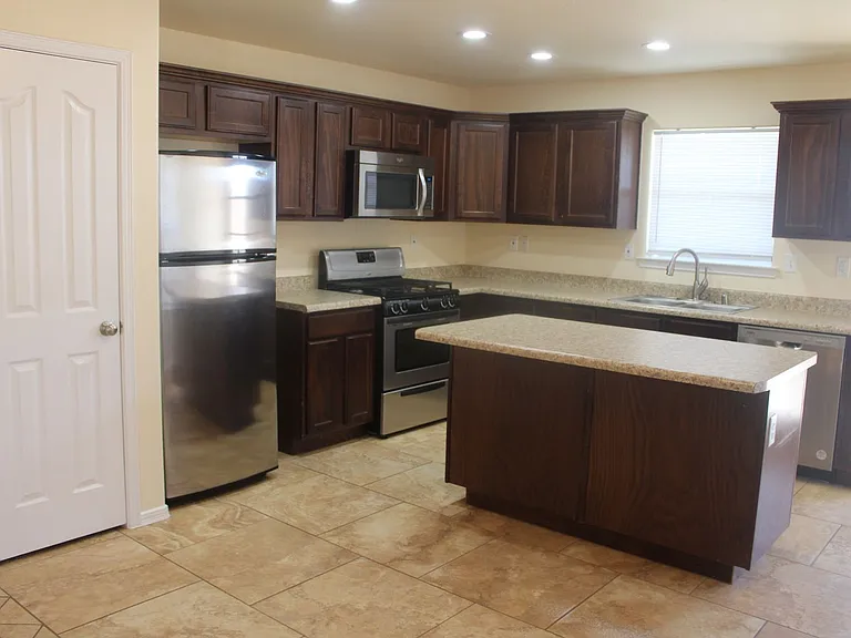 12928 Hueco Pit Dr — Photo 6