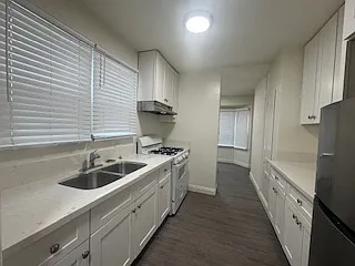 2529 Hauser Blvd #1/2 — Photo 7