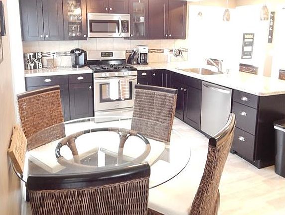 4th image of 3911 Dawnshire Dr