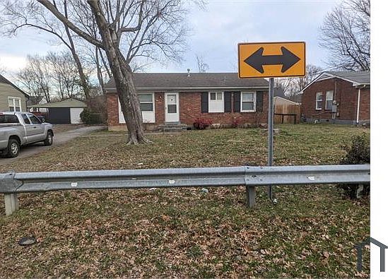 1st image of 4903 Red Oak Ln