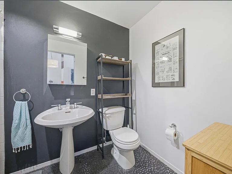 1200 Washington St #215 — Photo 13