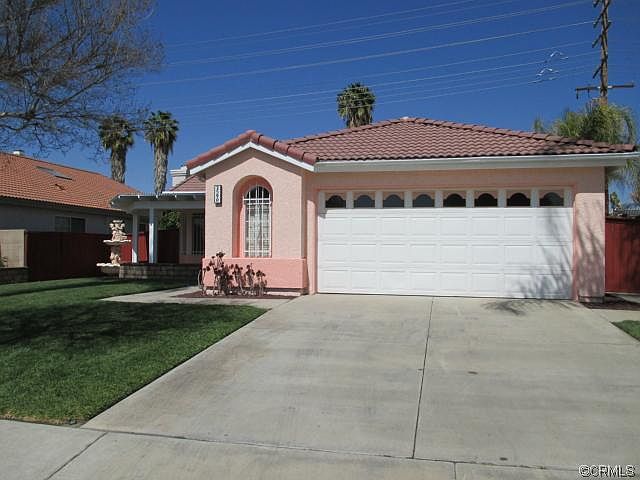 1st image of 2590 Cypress St