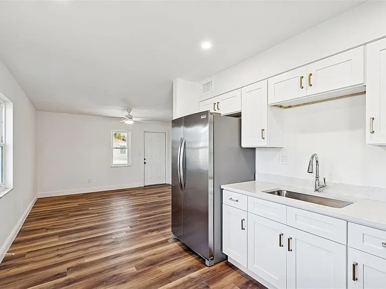 14919 N Bayshore Dr #1 — Photo 17