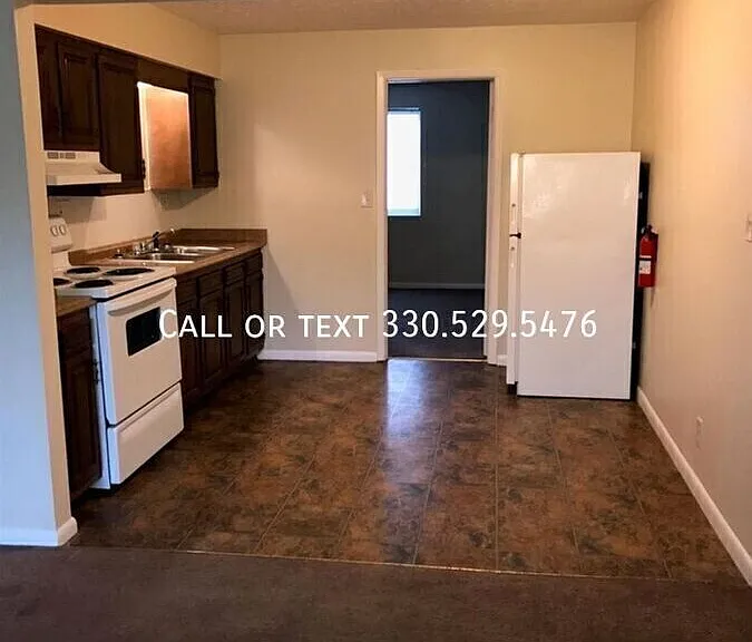 591 E Buchtel Ave #M — Photo 8