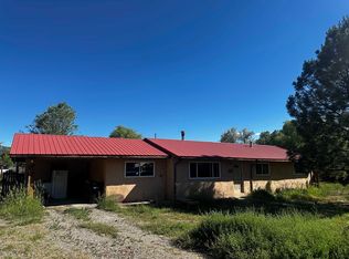 227 Victor Ct, Taos, NM 87571