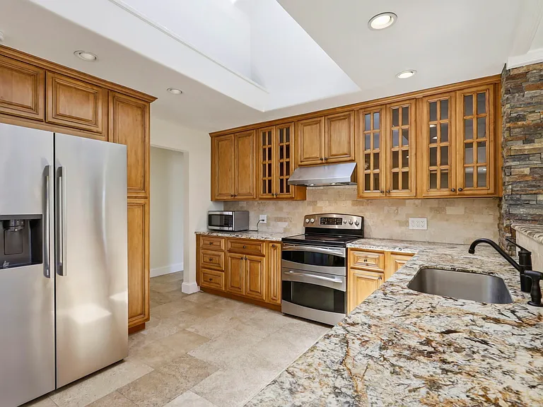 1635 Blossom Hill Rd — Photo 13