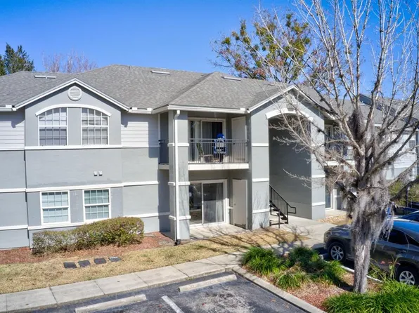 3705 SW 27th St APT 1213, Gainesville, FL 32608