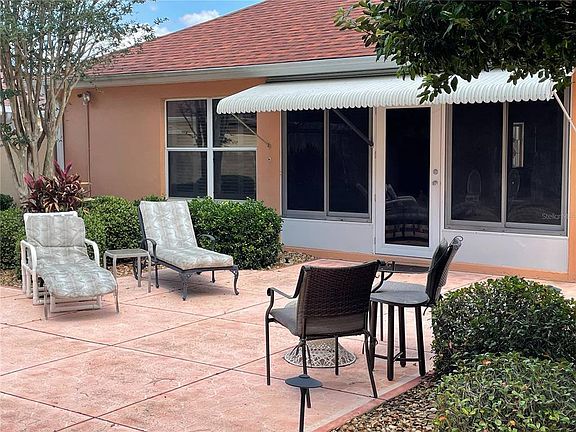 3rd image of 924 Medira Dr
