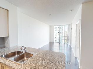 3515 Kariya Dr #1103, Mississauga, ON L5B 0C1