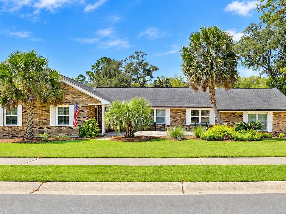 1st image of 2204 Forest Lakes Blvd