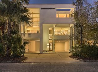 77 19th St, Atlantic Beach, FL 32233