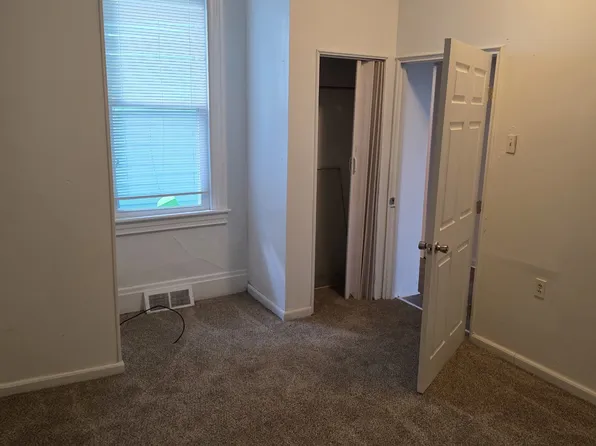2004 Lowrie St Floor 1, Pittsburgh, PA 15212