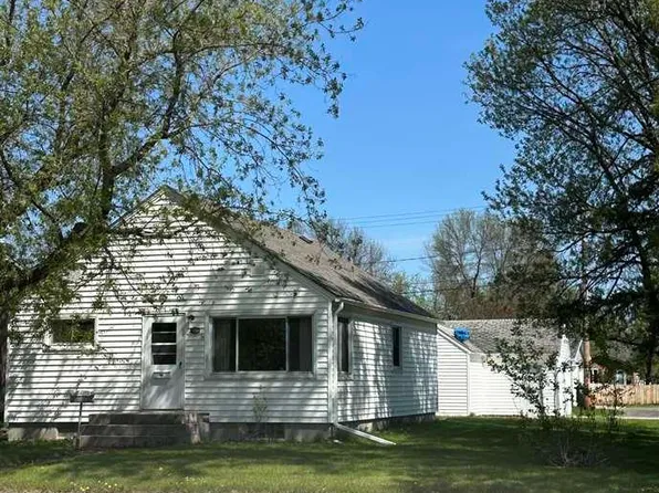 1104 11th St, Intl Falls, MN 56649