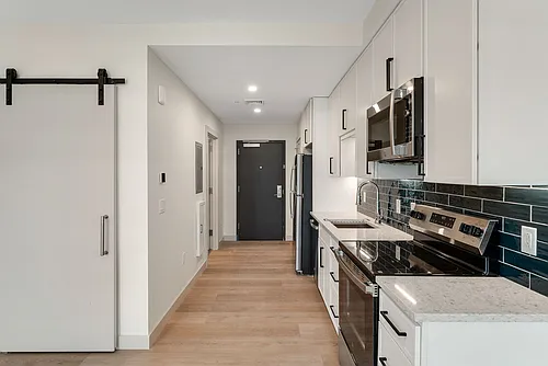 Floor plan 906
