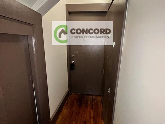 5th image of 102 S Mendenhall St APT D