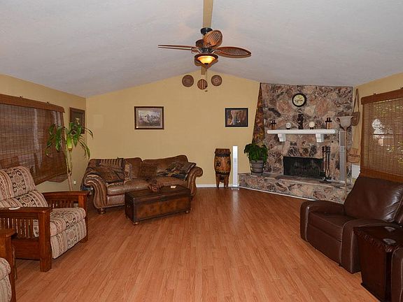 5th image of 3019 Birch Creek Dr