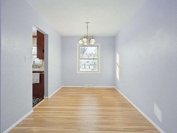 5th image of 2174 County Road F E