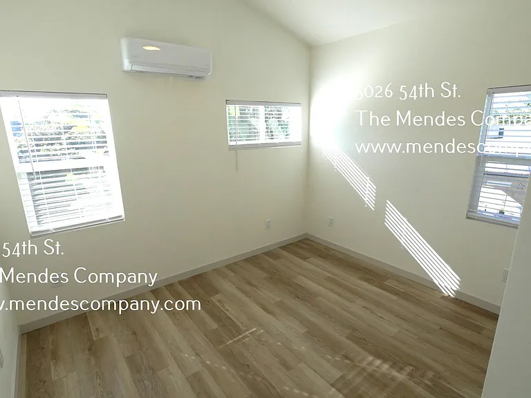 College Rental on 54th St. — Photo 13
