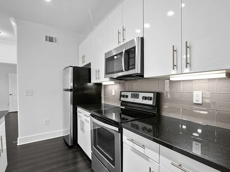 Custom Cabinetry | Apartments Conroe | The Towers Woodland Custom Cabinetry | Apartments Conroe | The Towers Woodland
